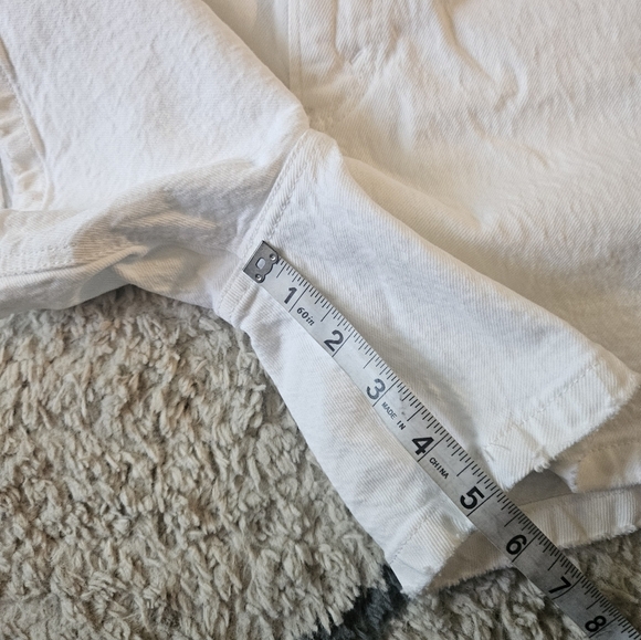 Abercrombie & Fitch The Dad Short High Rise 5 Inch Inseam Size 8 - Picture 3 of 4